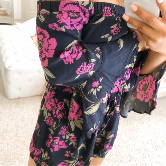 Express flower detail off shoulder bell sleeve romper - Picture 4 of 13